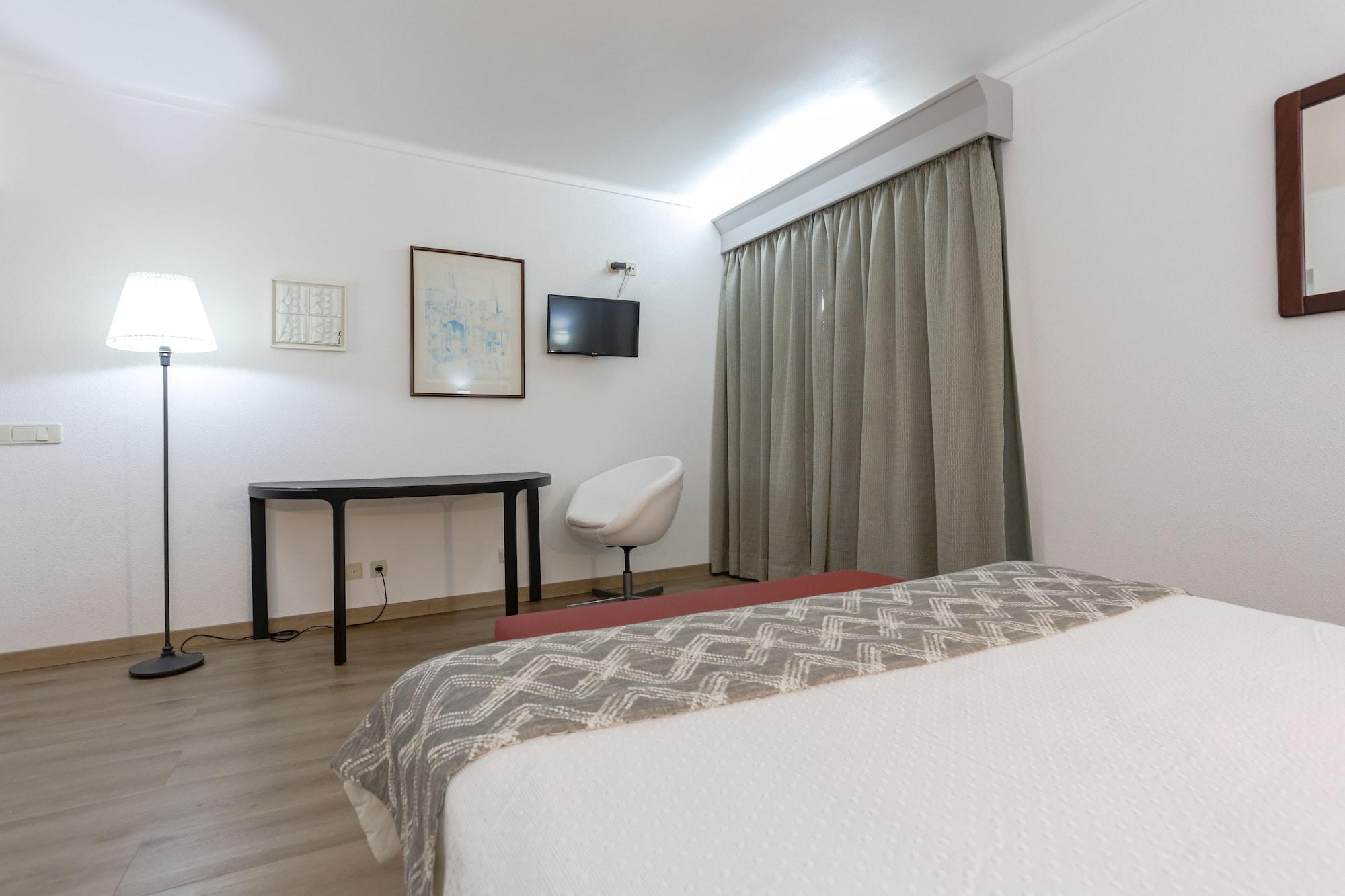 Hotel Arangues Setubal Exterior photo