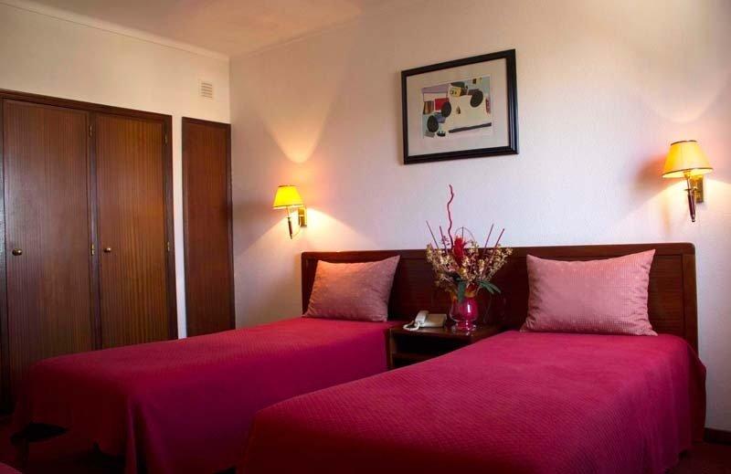 Hotel Arangues Setubal Exterior photo